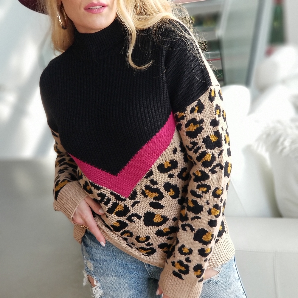 Leopard Print Sweater - Picture 3 of 5
